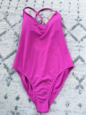New with Tags Shade & Shore Pink One Piece Swimsuit Size Medium